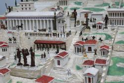 Etruscan and greek art at the National Collection of Antiques