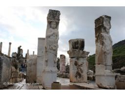 01 Turkey Turquia Ephesus Efeso Herakles Gate Puertas de Hercules.JPG