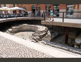 Roman ruins by Porta Leoni Roman gate Verona (8) (Copiar)
