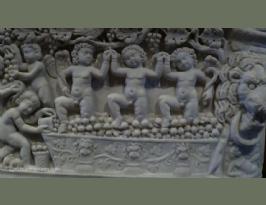 Getty Villa Malibú Roman Sarcophagus representing a Bacchic vintage festival A.D. 290 - 300 (3)