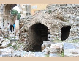 Turkey Turquia Ephesus Efeso Gate Mithridates Puerta de Mitridates -2-.JPG