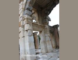 Turkey Turquia Ephesus Efeso Gate Mithridates Puerta de Mitridates -8-.JPG