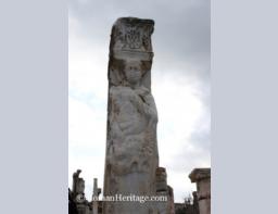 Turkey Turquia Ephesus Efeso Herakles Gate Puertas de Hercules.JPG
