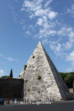 La Pyramide de Cestius