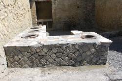 Small Thermopolium without name