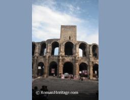 01 France Francia Arles Amphitheater Anfiteatro.JPG